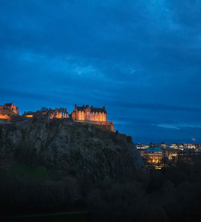 100 Princes Street Edinburgh Castle View 100 Princes Street Edinburgh Castle View