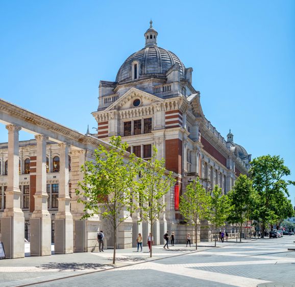 Victoria and Albert Museum in London Victoria and Albert Museum in London