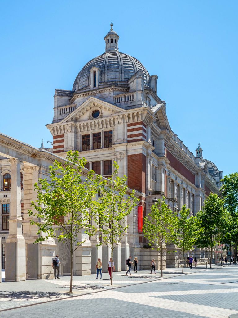 Victoria and Albert Museum in London Victoria and Albert Museum in London