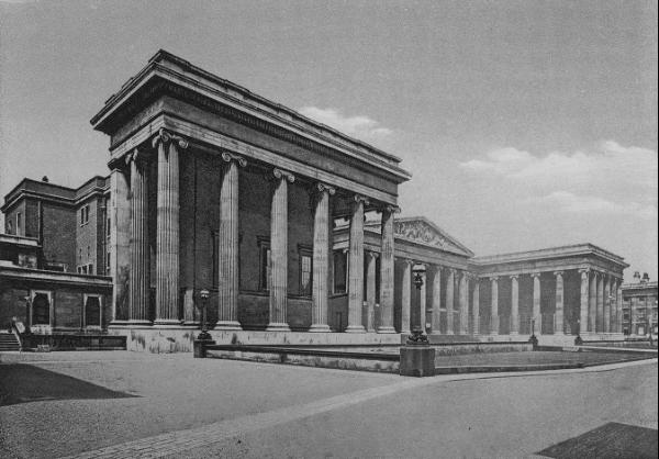 The British Museum (from Claude de la Roche Francis. London: Historic and Social. Philadelphia, PA: John C. Winston, 1901