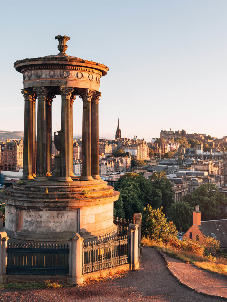 Golden hour view of Edinburgh Golden hour view of Edinburgh