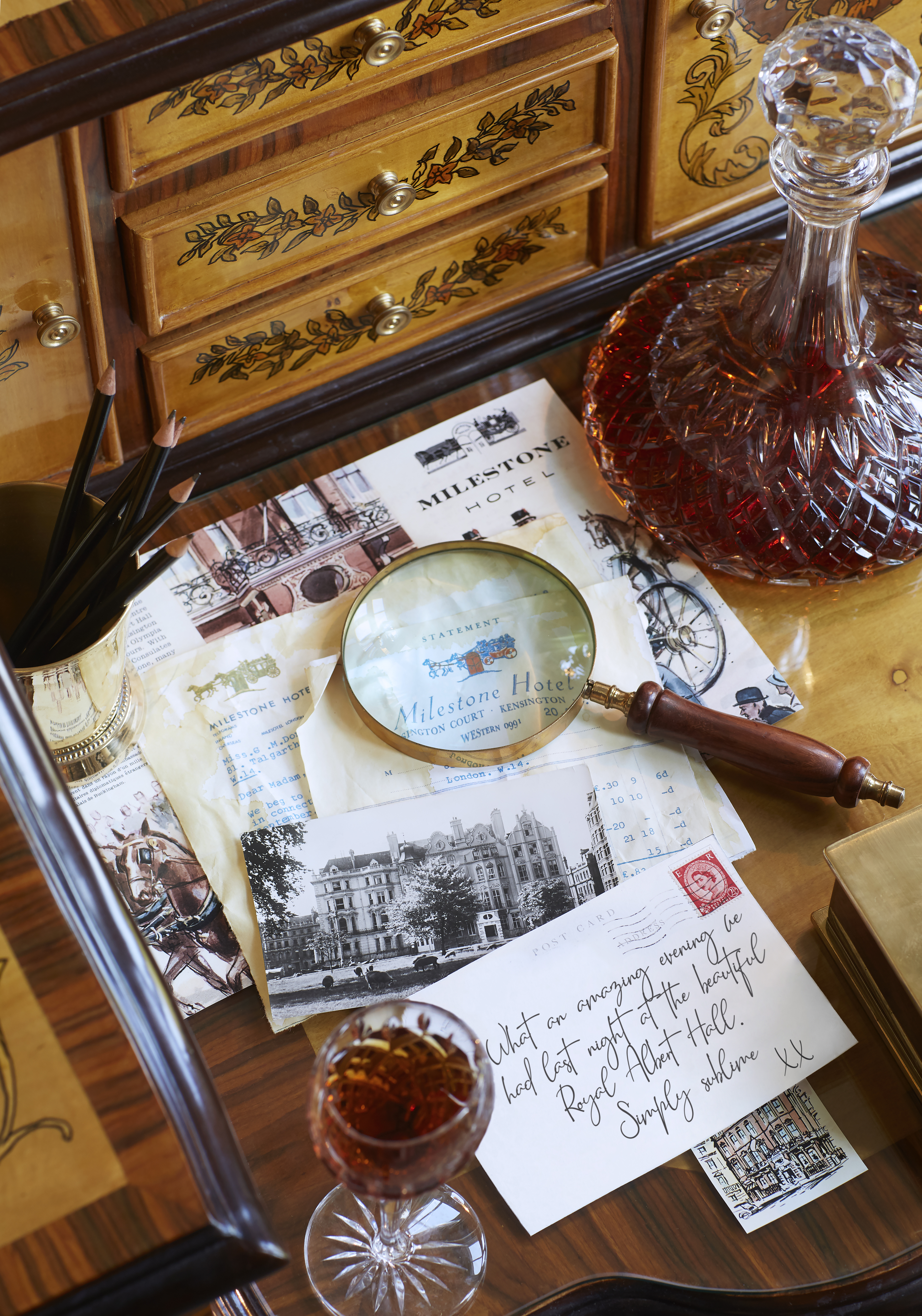 Milestone Magnifying Glass