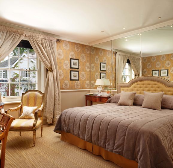 Summer Lodge Classic King Room Summer Lodge Classic King Room