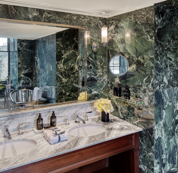 100 Princes Street Executive King Old Town View Room 401 Bathroom 100 Princes Street Executive King Old Town View Room 401 Bathroom