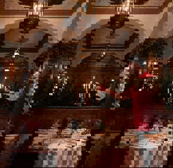 Chesterfield Mayfair Christmas Dining Butlers Chesterfield Mayfair Christmas Dining Butlers