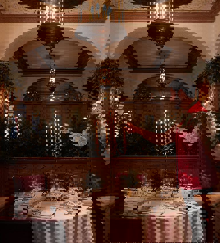 Chesterfield Mayfair Christmas Dining Butlers Chesterfield Mayfair Christmas Dining Butlers