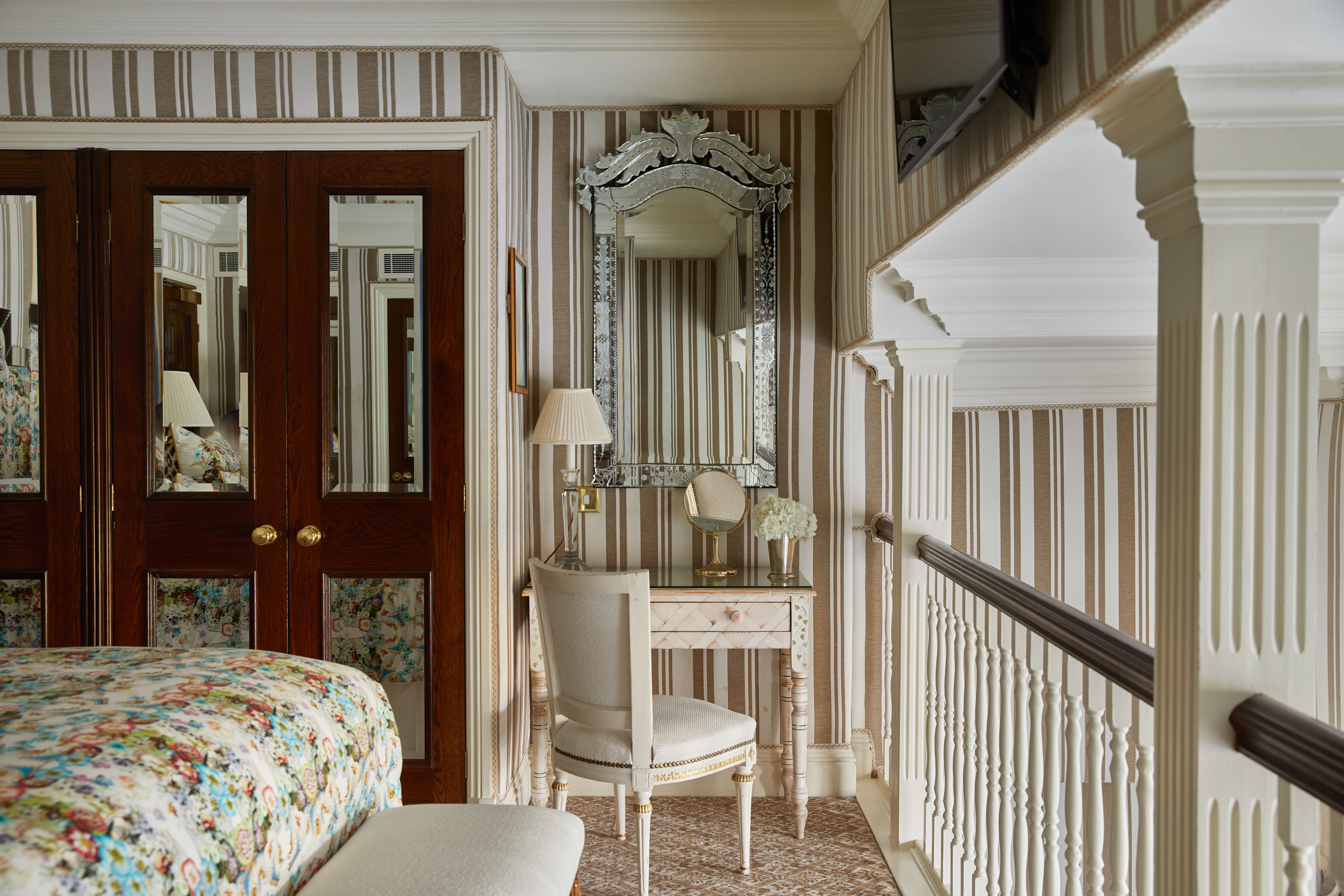 Milestone The Kensington Garden Suite (Master Suite) 