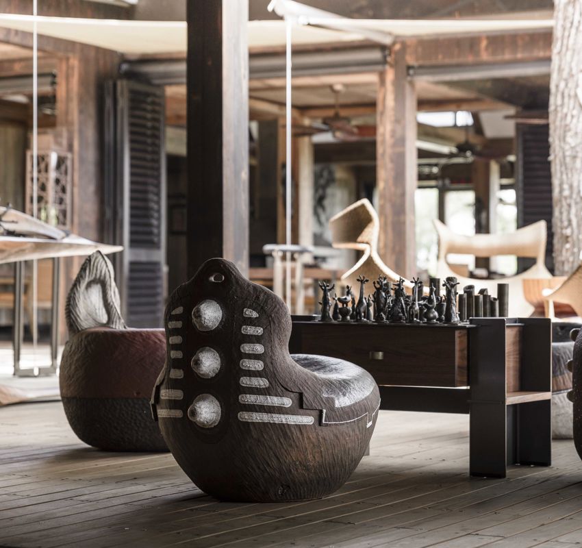 lounge setup with chesse set in the bacground lounge setup with chesse set in the bacground