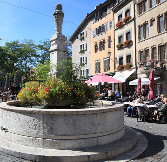 Place du Bourg-de-Four Place du Bourg-de-Four