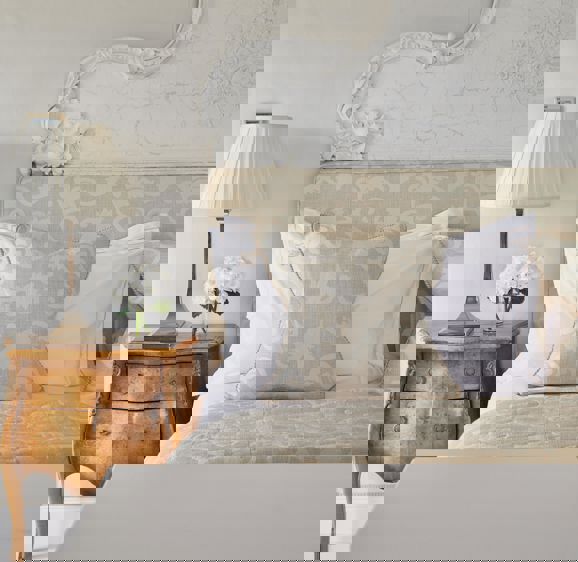 Bed details in The Governors Suite Bed details in The Governors Suite