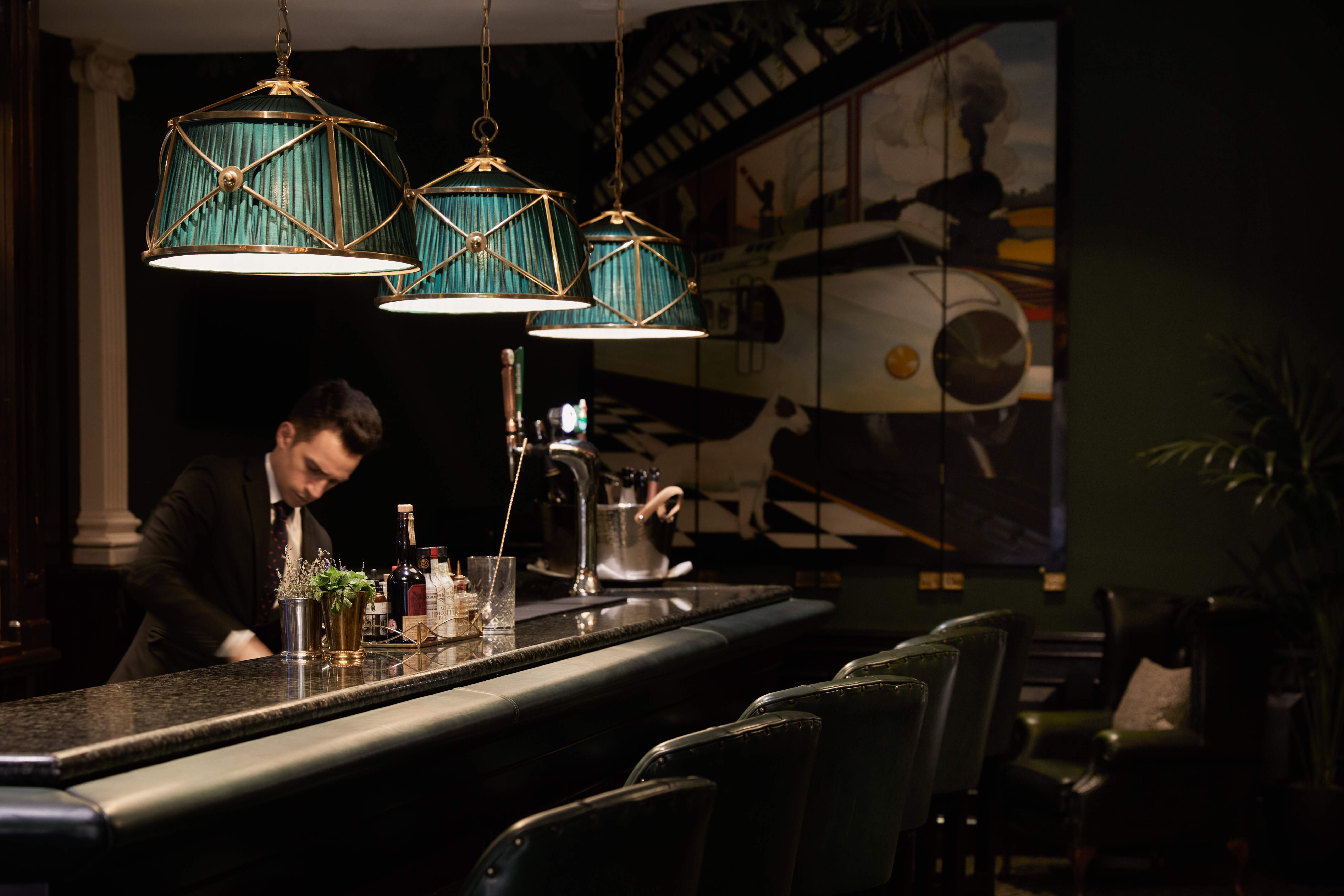 Chesterfield Mayfair Terrace Bar 1