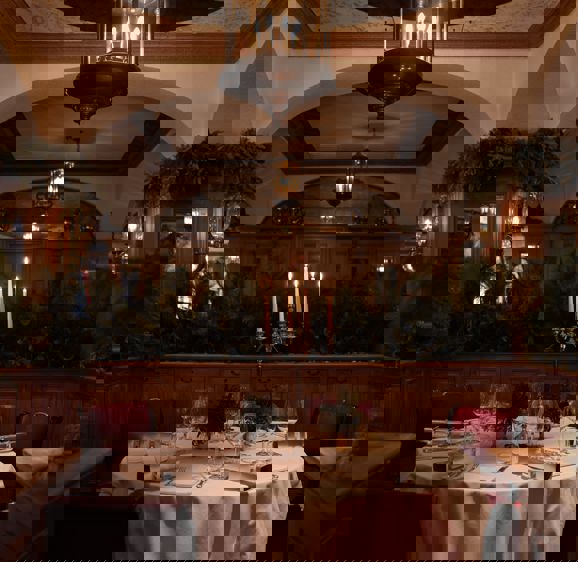 Chesterfield Mayfair Christmas Dining Butlers Chesterfield Mayfair Christmas Dining Butlers