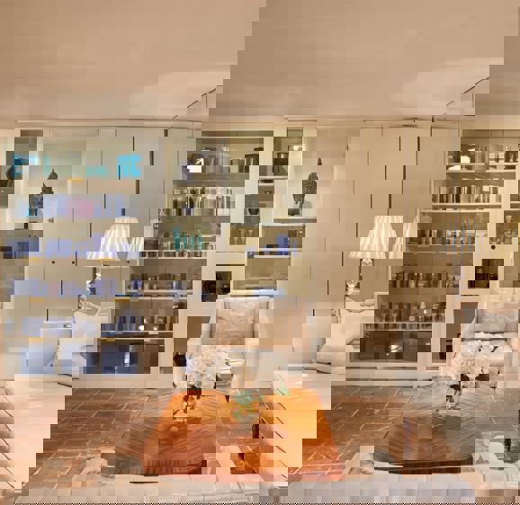 Spa sitting area Spa sitting area