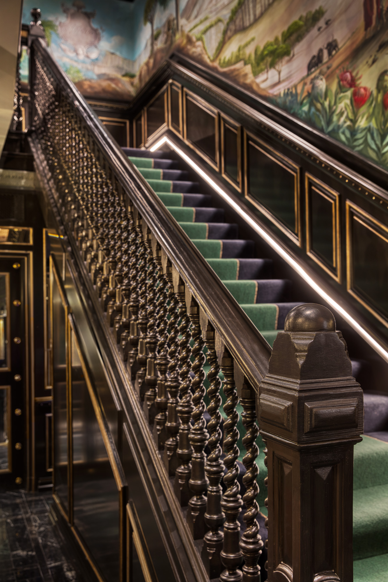 100 Princes Street Lobby