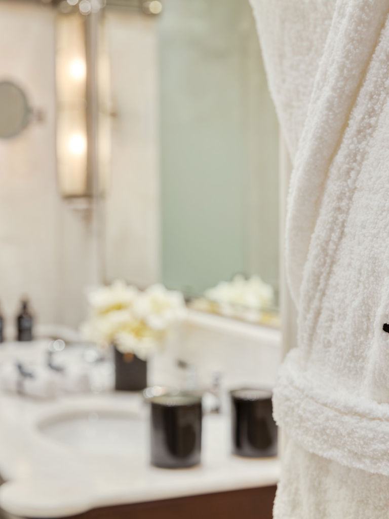 100 Princes Street The Isobel Room 102 Bathroom 100 Princes Street The Isobel Room 102 Bathroom