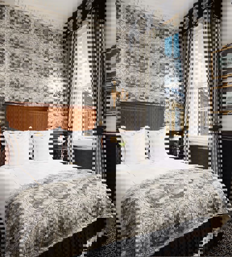 Bed in The Rubens Royal Double Room Bed in The Rubens Royal Double Room