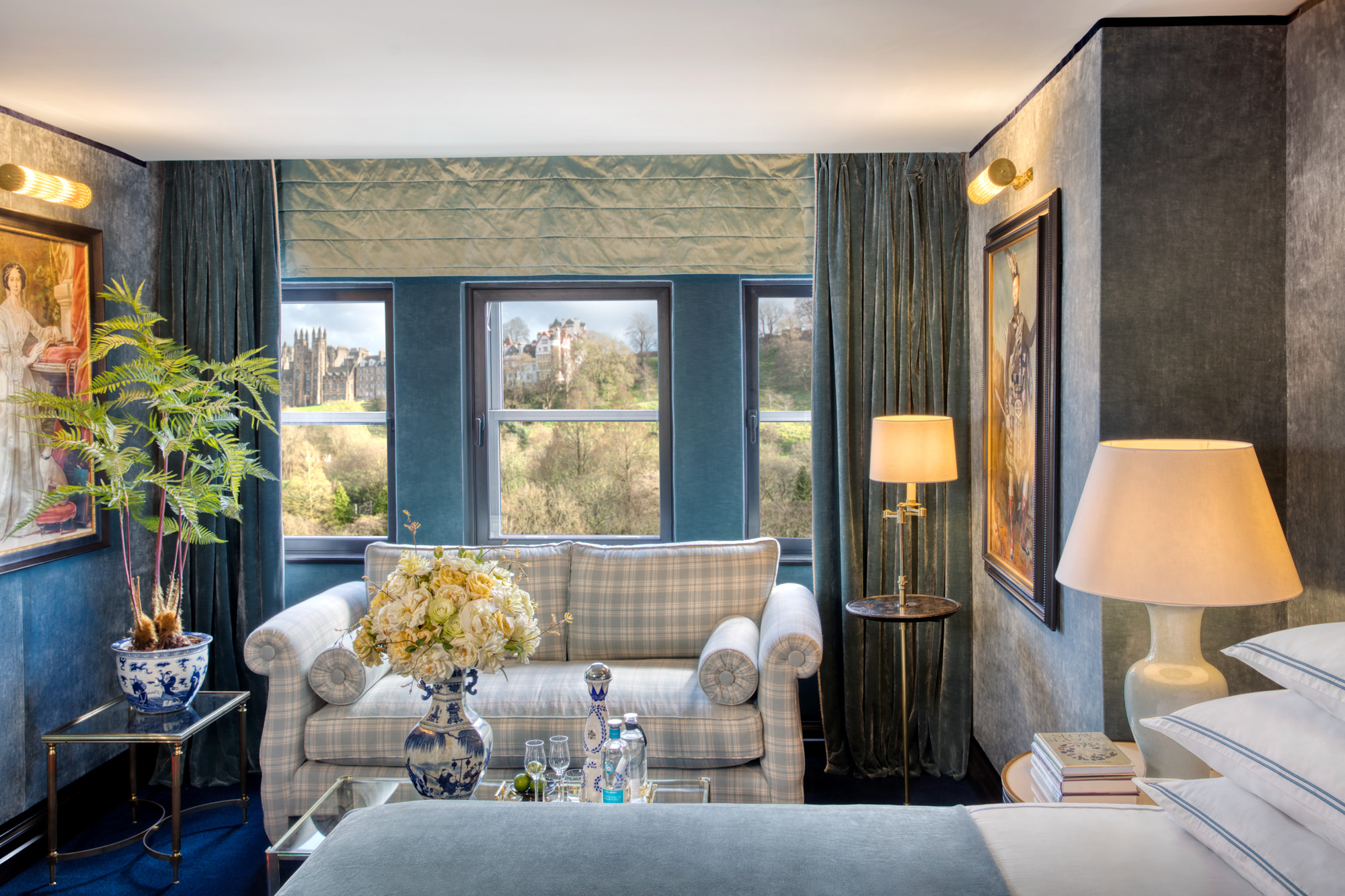 100 Princes Street Junior Suite Castle View Room 307