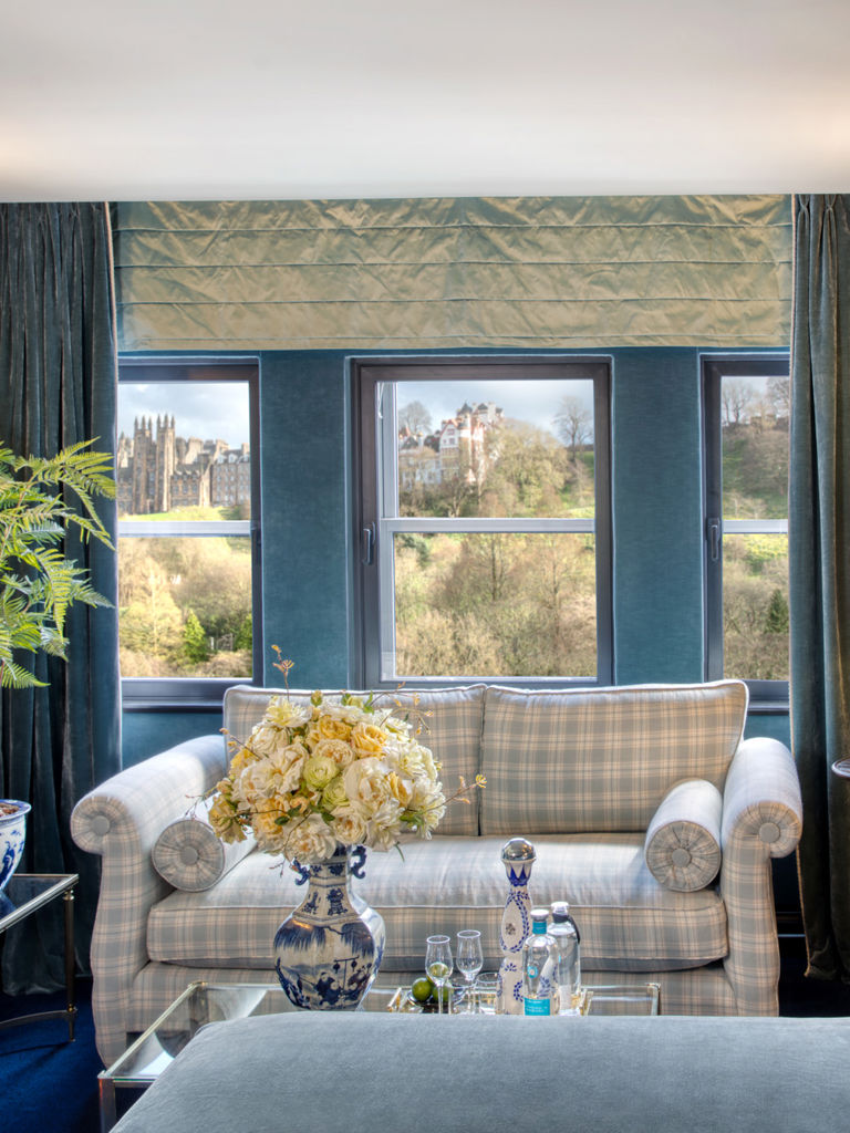 100 Princes Street Junior Suite Castle View Room 307 100 Princes Street Junior Suite Castle View Room 307