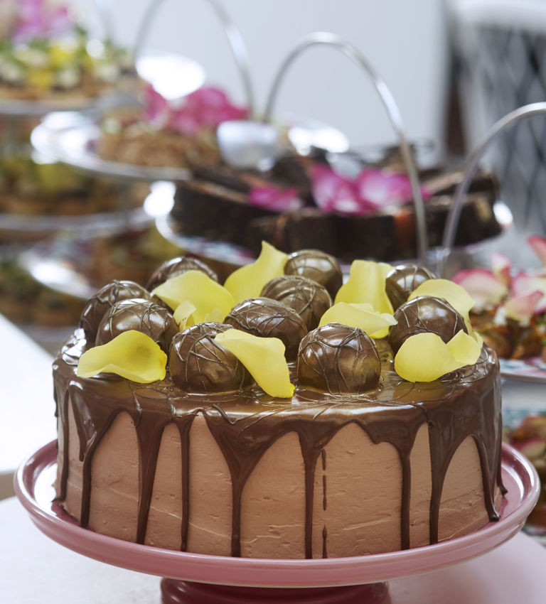 Oyster Box High Tea Cake Oyster Box High Tea Cake