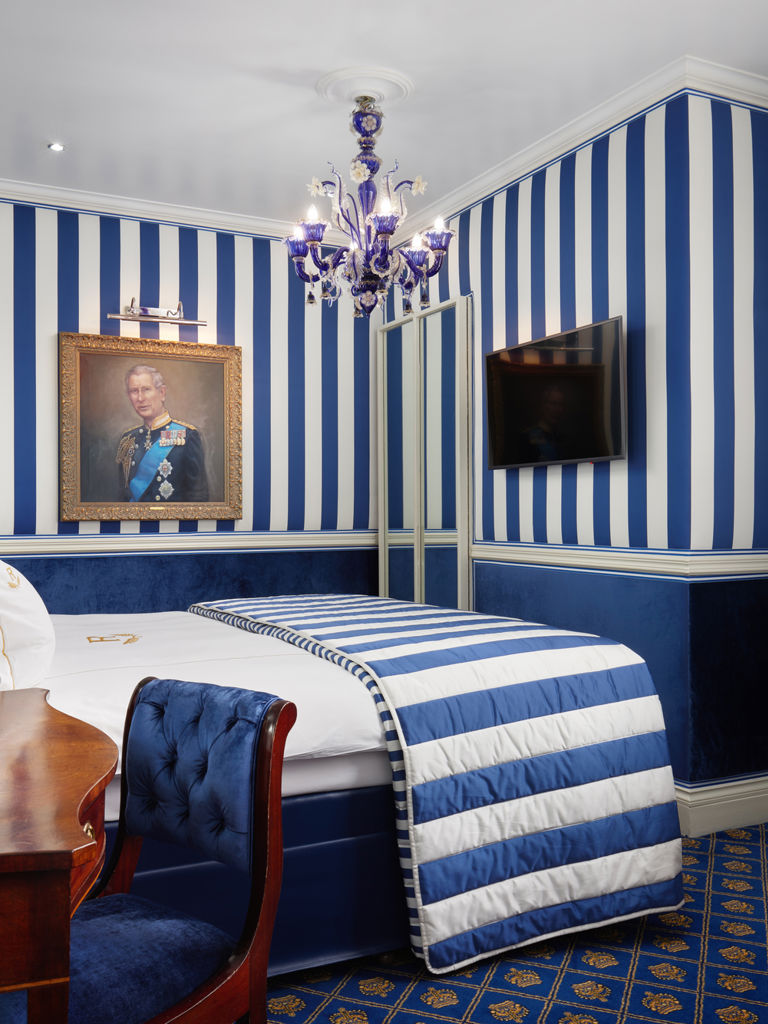 The Rubens Royal Themed King Room The Rubens Royal Themed King Room