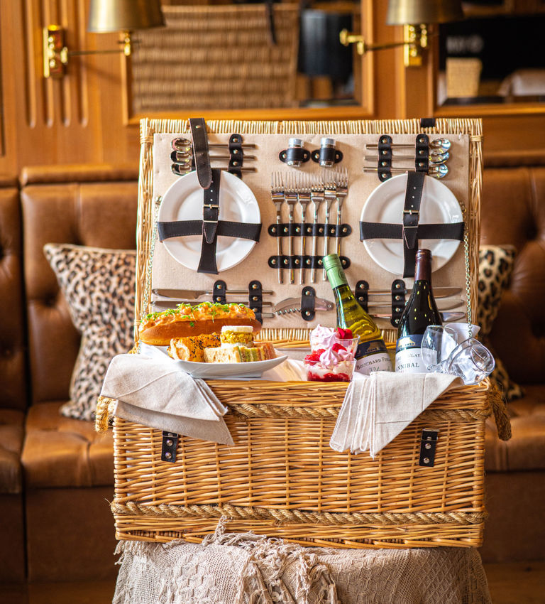 Picnic basket Picnic basket