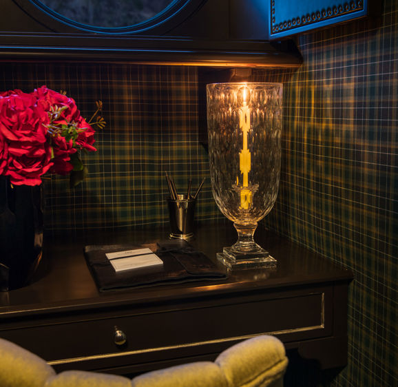 100 Princes Street Executive Double Castle View Room 502 100 Princes Street Executive Double Castle View Room 502