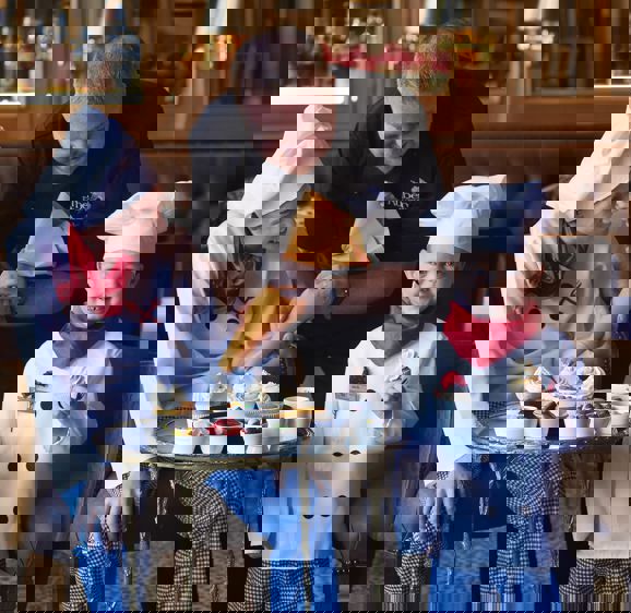 The Rubens Family Activities making cupcakes The Rubens Family Activities making cupcakes