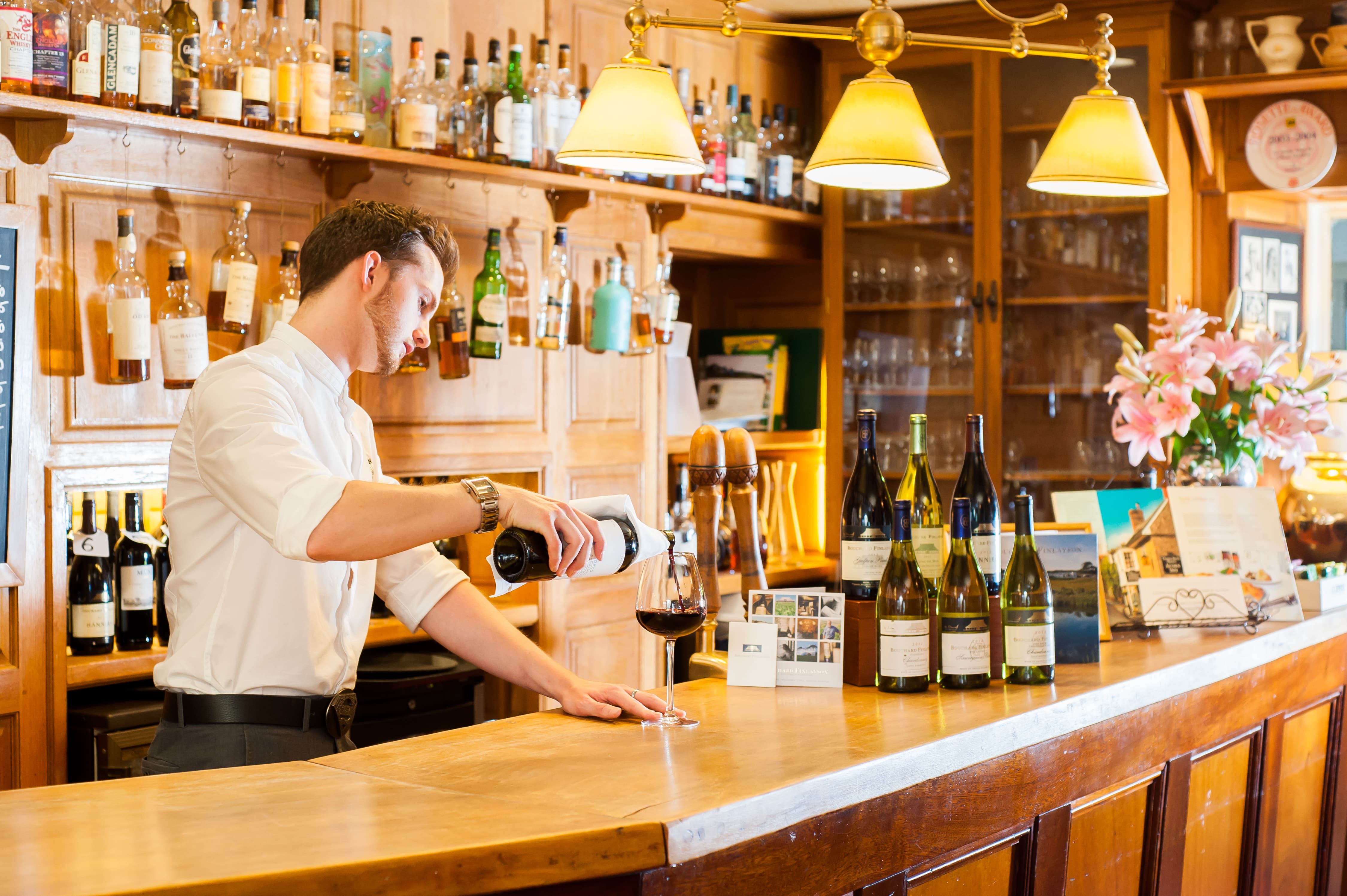 The bar at Acorn Inn