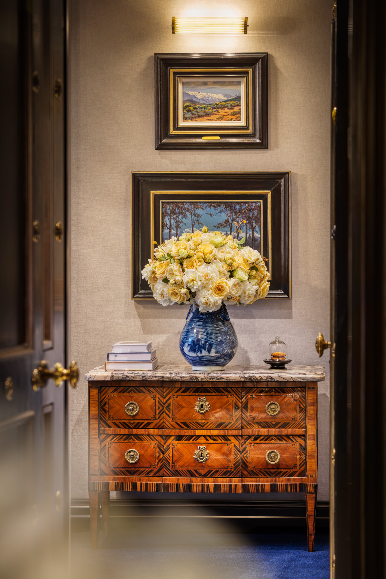 100 Princes Street Details