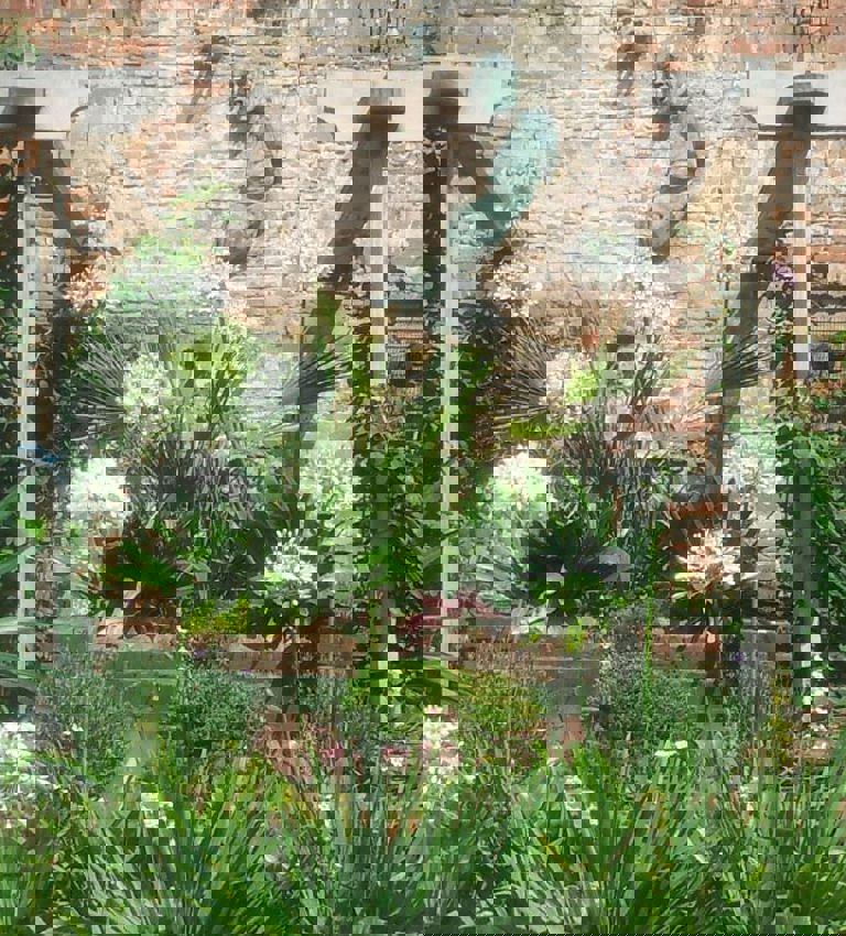 Meanwhile Gardens courtyard Meanwhile Gardens courtyard