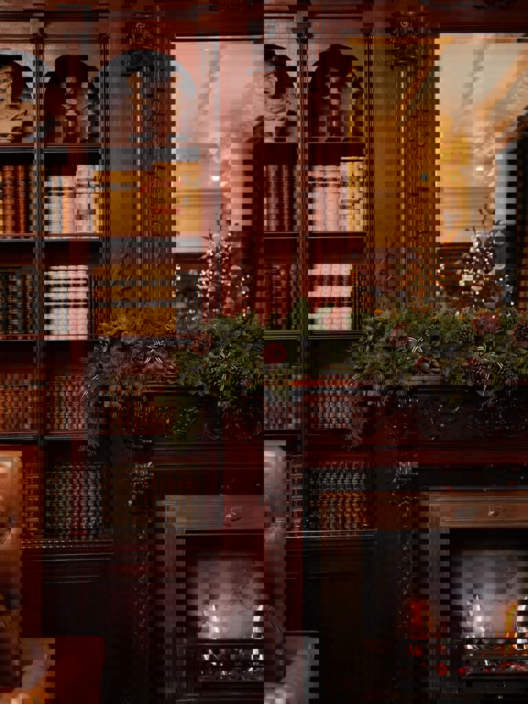 Hotel 41 Christmas Fireplace Hotel 41 Christmas Fireplace