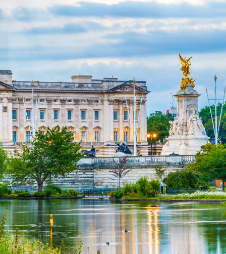 Buckingham Palace royal things to do in London Buckingham Palace royal things to do in London