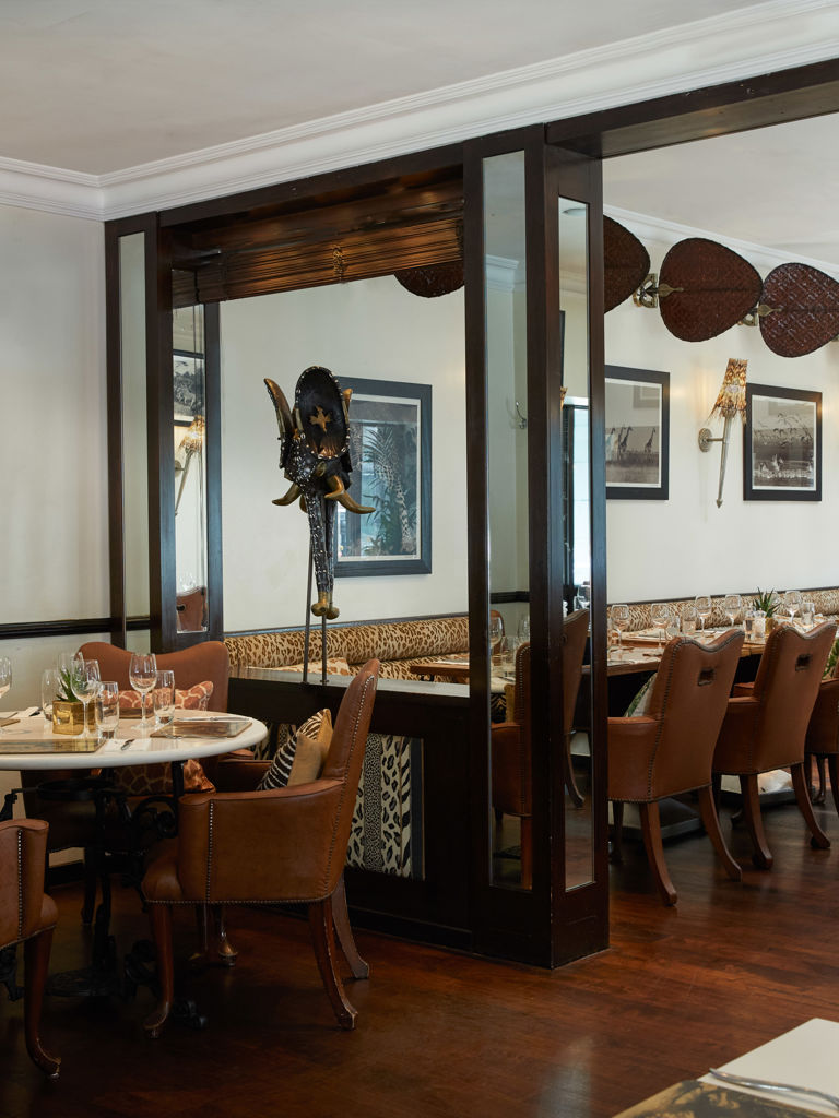 Bbar interior, mezzanine Bbar interior, mezzanine