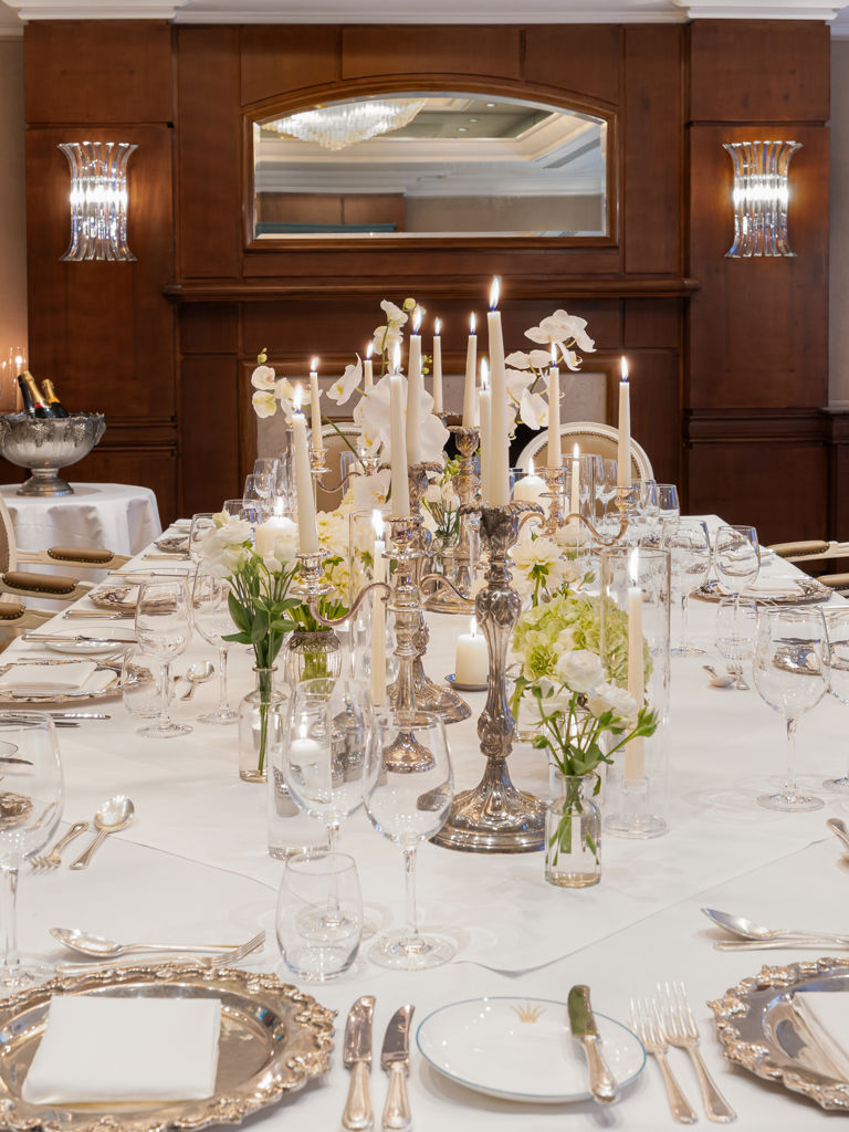 Evening Dining in the Rembrandt Suite at The Rubens Hotel, London. Evening Dining in the Rembrandt Suite at The Rubens Hotel, London.