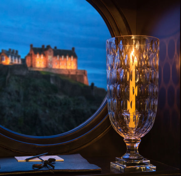 100 Princes Street Executive Double Castle View Room 502 100 Princes Street Executive Double Castle View Room 502