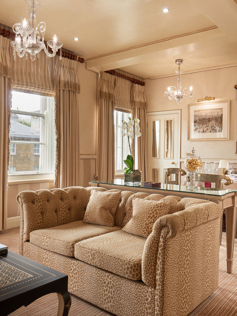 Bed in Master Suite at the Rubens Bed in Master Suite at the Rubens