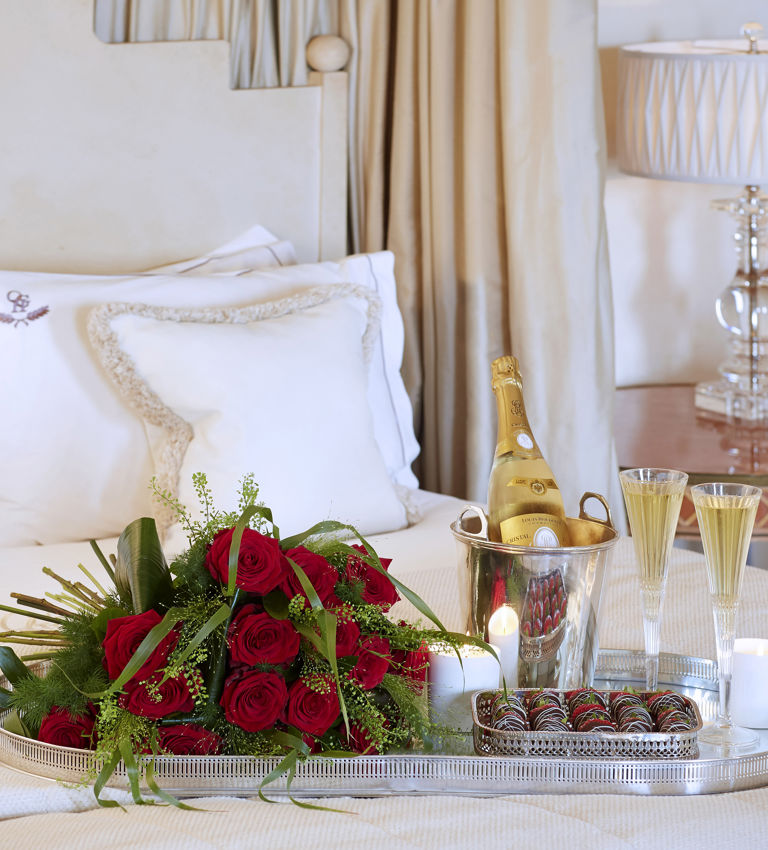 Romantic Turndown Romantic Turndown