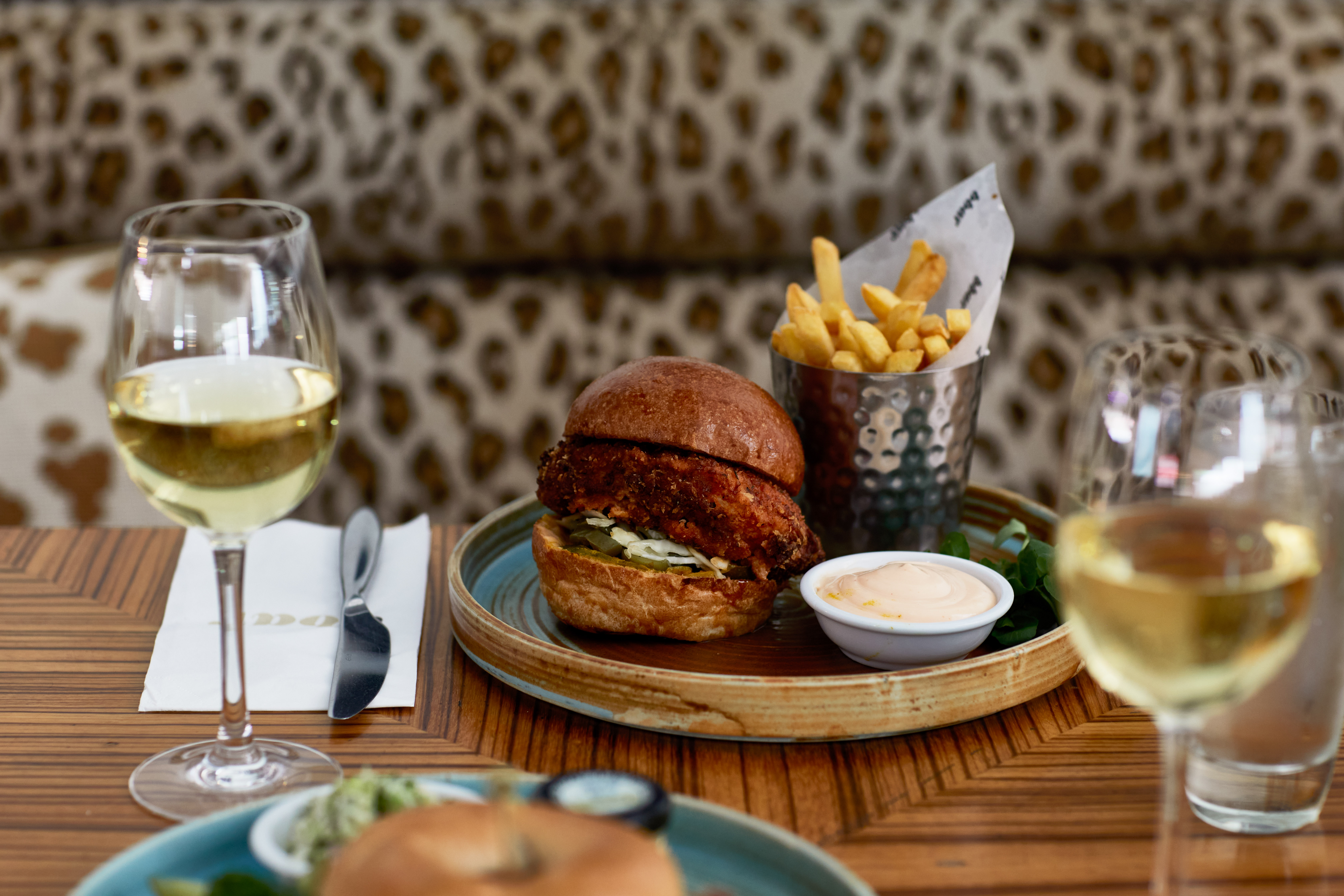 Bbar chicken burger landscape 