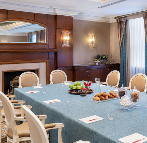 Conference set up in the Rembrandt Suite at The Rubens Hotel, London Conference set up in the Rembrandt Suite at The Rubens Hotel, London