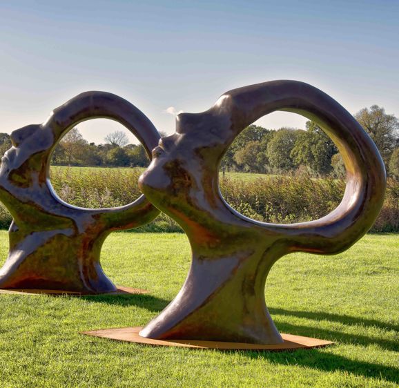 Pallington Lakes, Dorchester, England. Sculpture by the Lakes is. Amongst 26 acres of ponds, pools and, lakes its full of sculptures at evey turn big and small Pallington Lakes, Dorchester, England. Sculpture by the Lakes is. Amongst 26 acres of ponds, pools and, lakes its full of sculptures at evey turn big and small