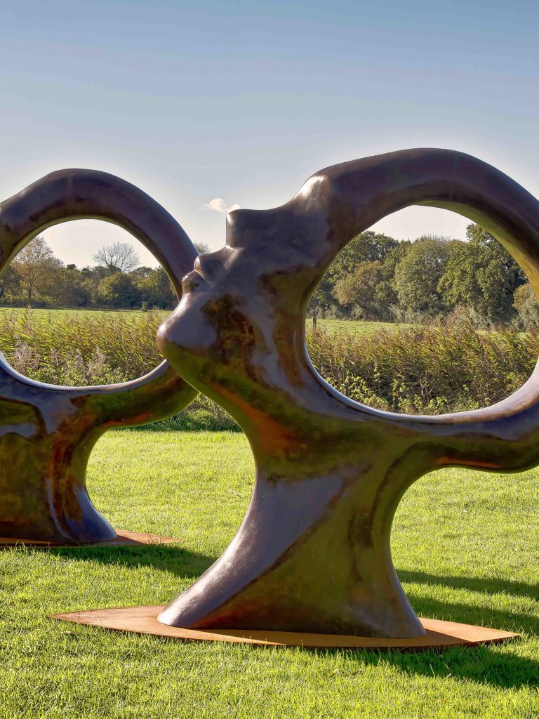 Pallington Lakes, Dorchester, England. Sculpture by the Lakes is. Amongst 26 acres of ponds, pools and, lakes its full of sculptures at evey turn big and small Pallington Lakes, Dorchester, England. Sculpture by the Lakes is. Amongst 26 acres of ponds, pools and, lakes its full of sculptures at evey turn big and small