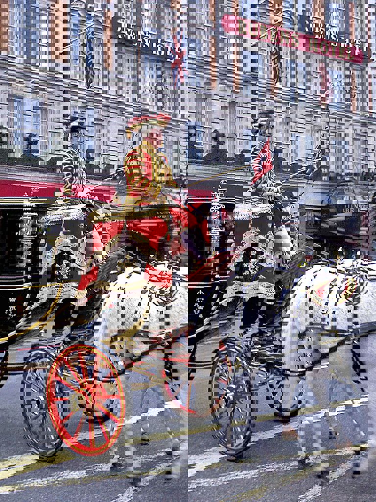 The Rubens at The Place Exterior With Carriage The Rubens at The Place Exterior With Carriage